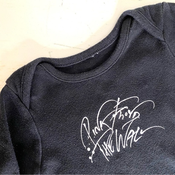 Pink Floyd The Wall Black Long Sleeve Onesie - Picture 3 of 5